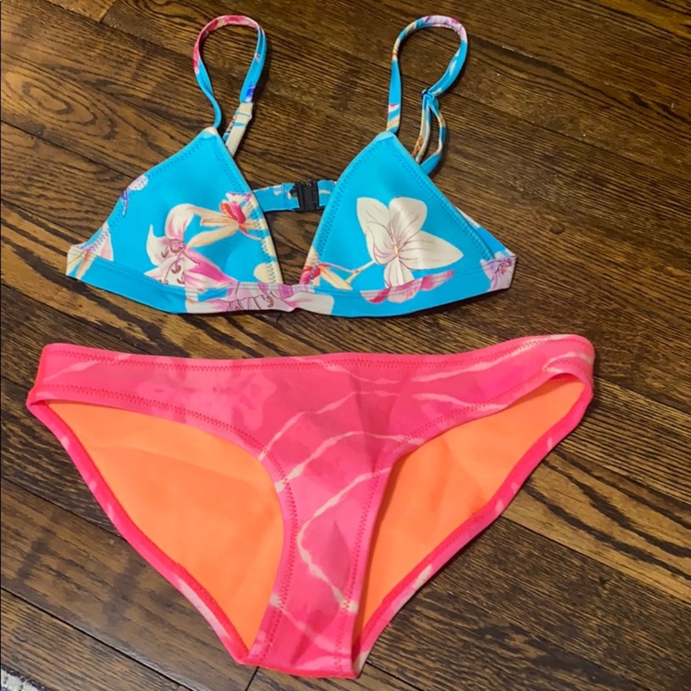 Triangl bathing suit